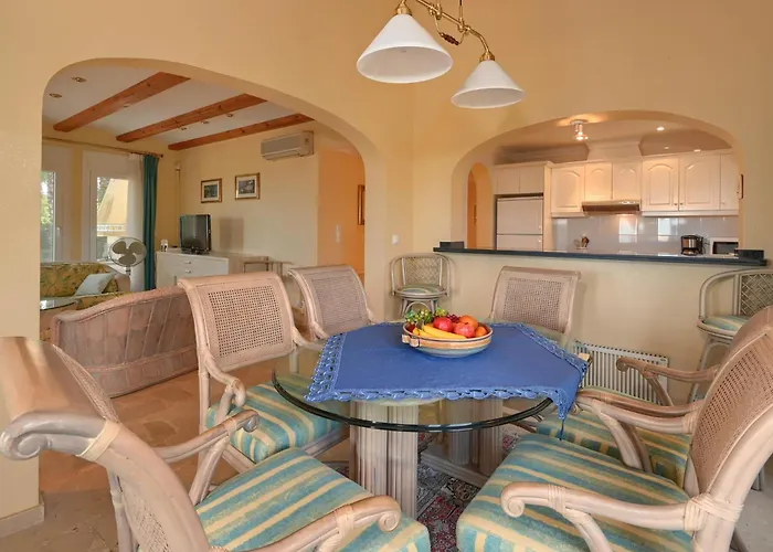 Alborada By Aguilarent *